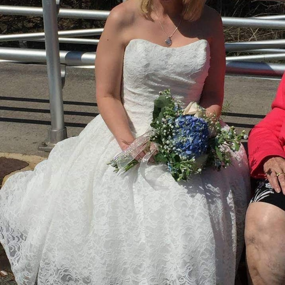 Wedding dress